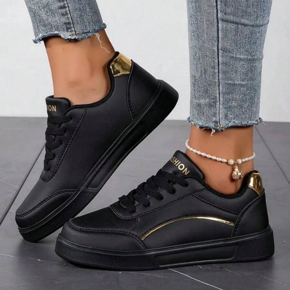 Women White Casual Sneakers, L - đánh giá và giá White Sneaker Care Kit
