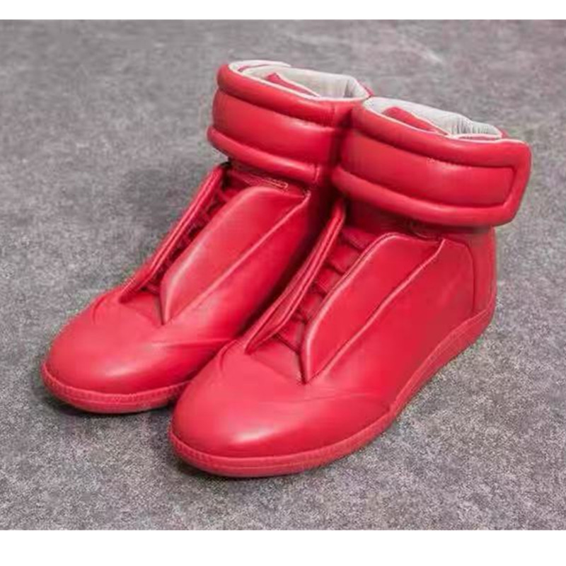 Women Futuristic Slip On High  - đánh giá và giá Leather Sneaker Care Kit
