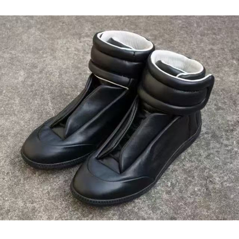 Women Futuristic Slip On High  - đánh giá và giá Leather Sneaker Care Kit